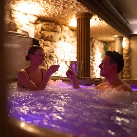 Drevenica Lodge *